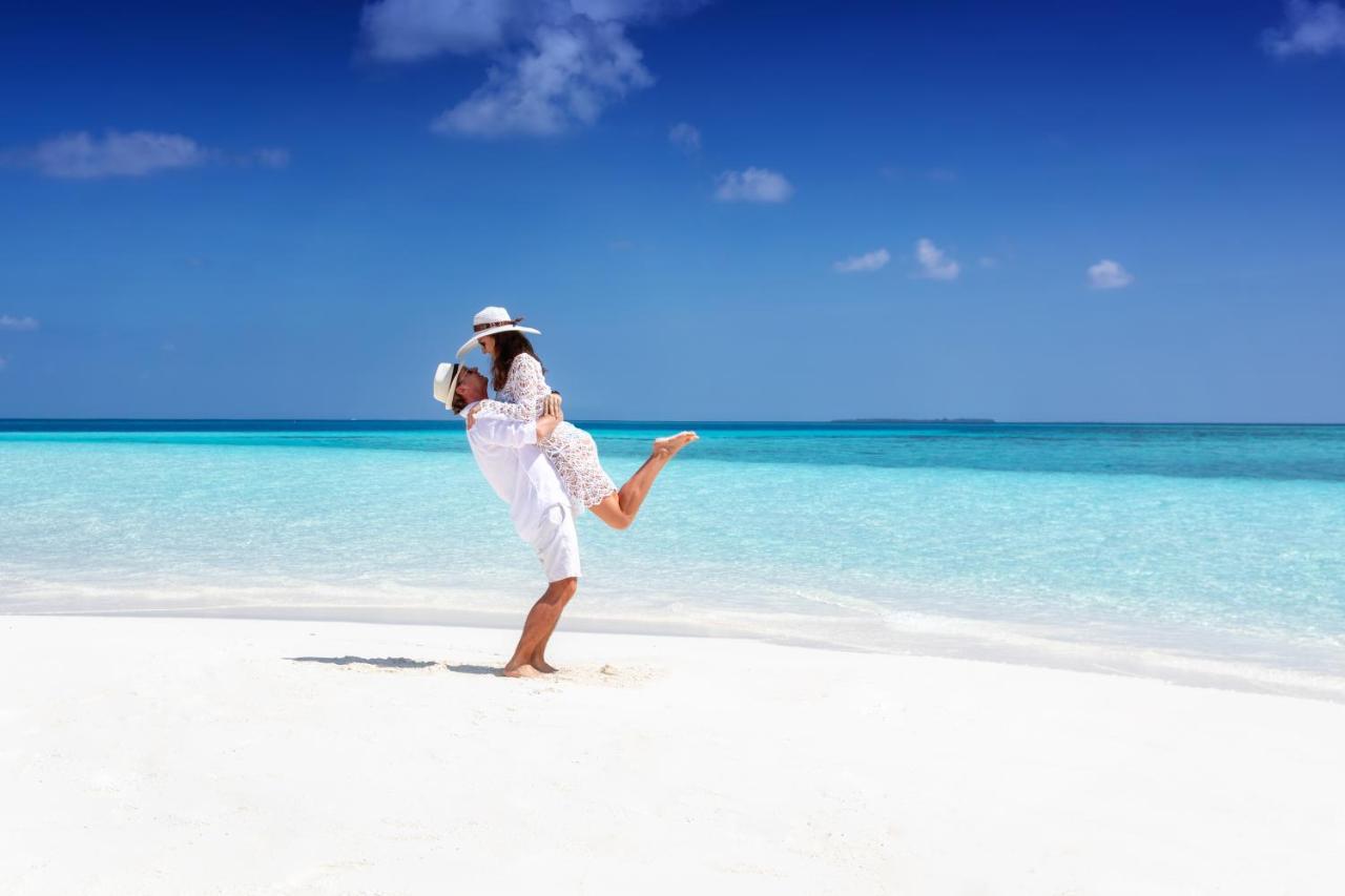 Avani Plus Fares Maldives Resort - 50 Percent Off On Seaplane Transfer For Minimum Stay Of 3 Nights And More For Stays Until 31 October 2025 Kendhoo Exterior foto