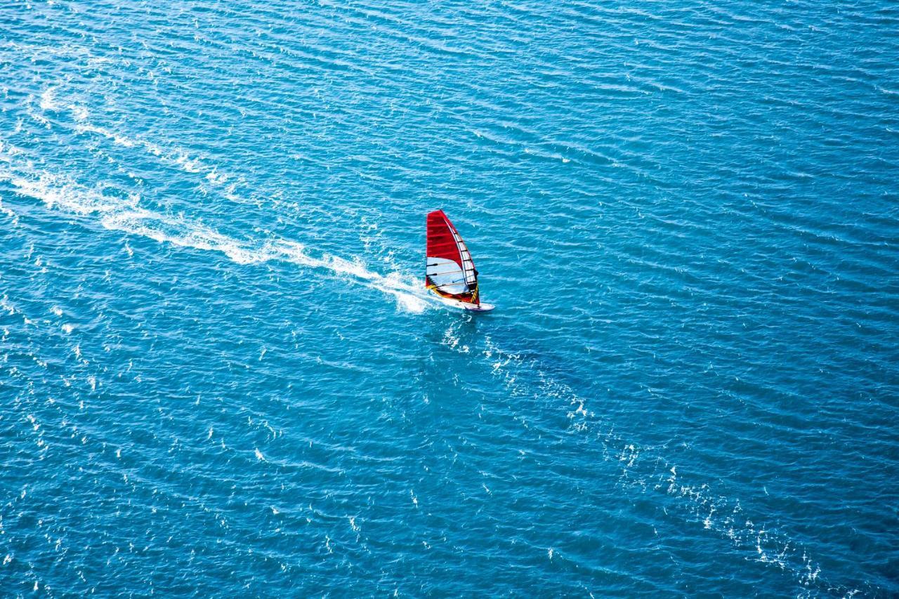 Avani Plus Fares Maldives Resort - 50 Percent Off On Seaplane Transfer For Minimum Stay Of 3 Nights And More For Stays Until 31 October 2025 Kendhoo Exterior foto