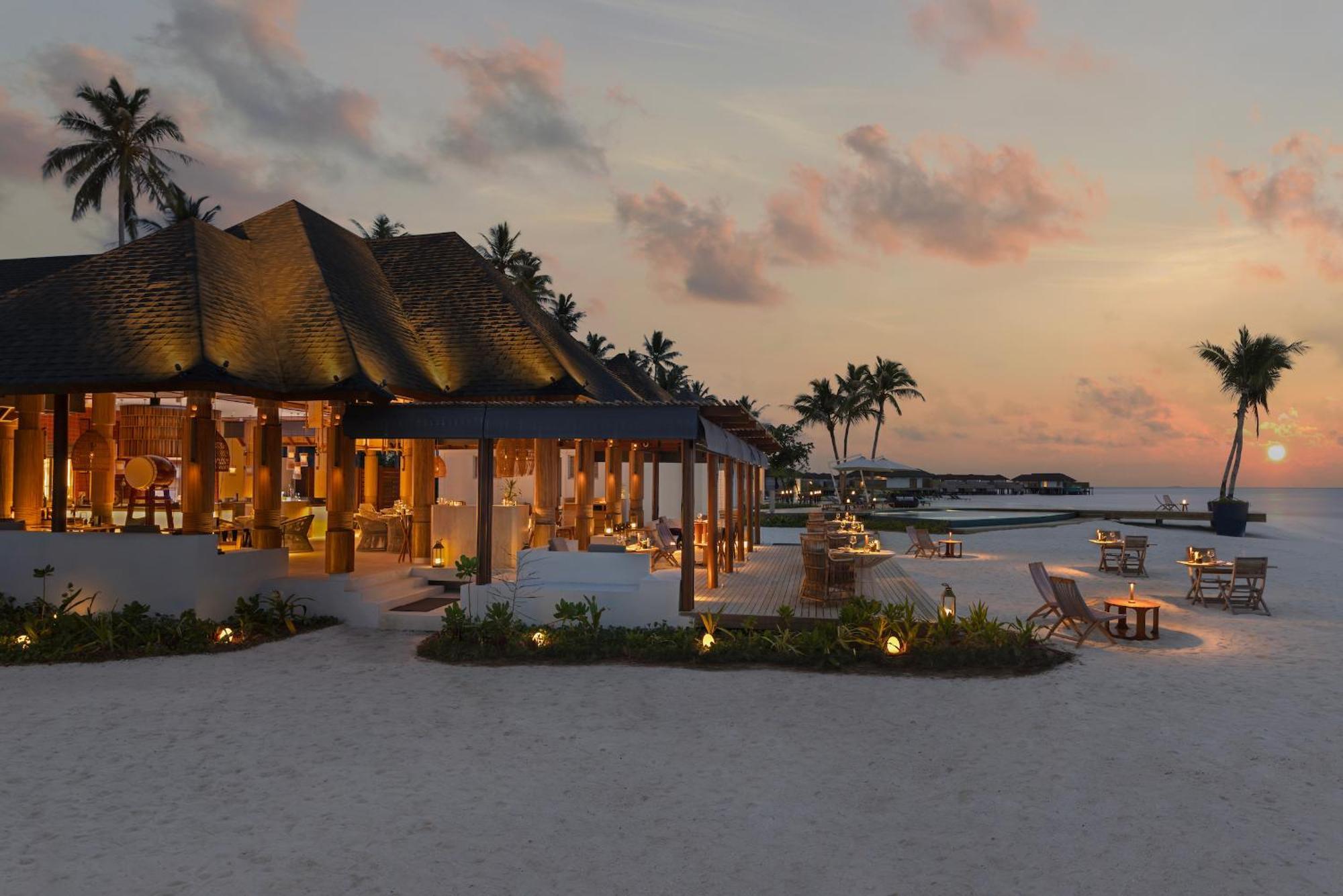 Avani Plus Fares Maldives Resort - 50 Percent Off On Seaplane Transfer For Minimum Stay Of 3 Nights And More For Stays Until 31 October 2025 Kendhoo Exterior foto
