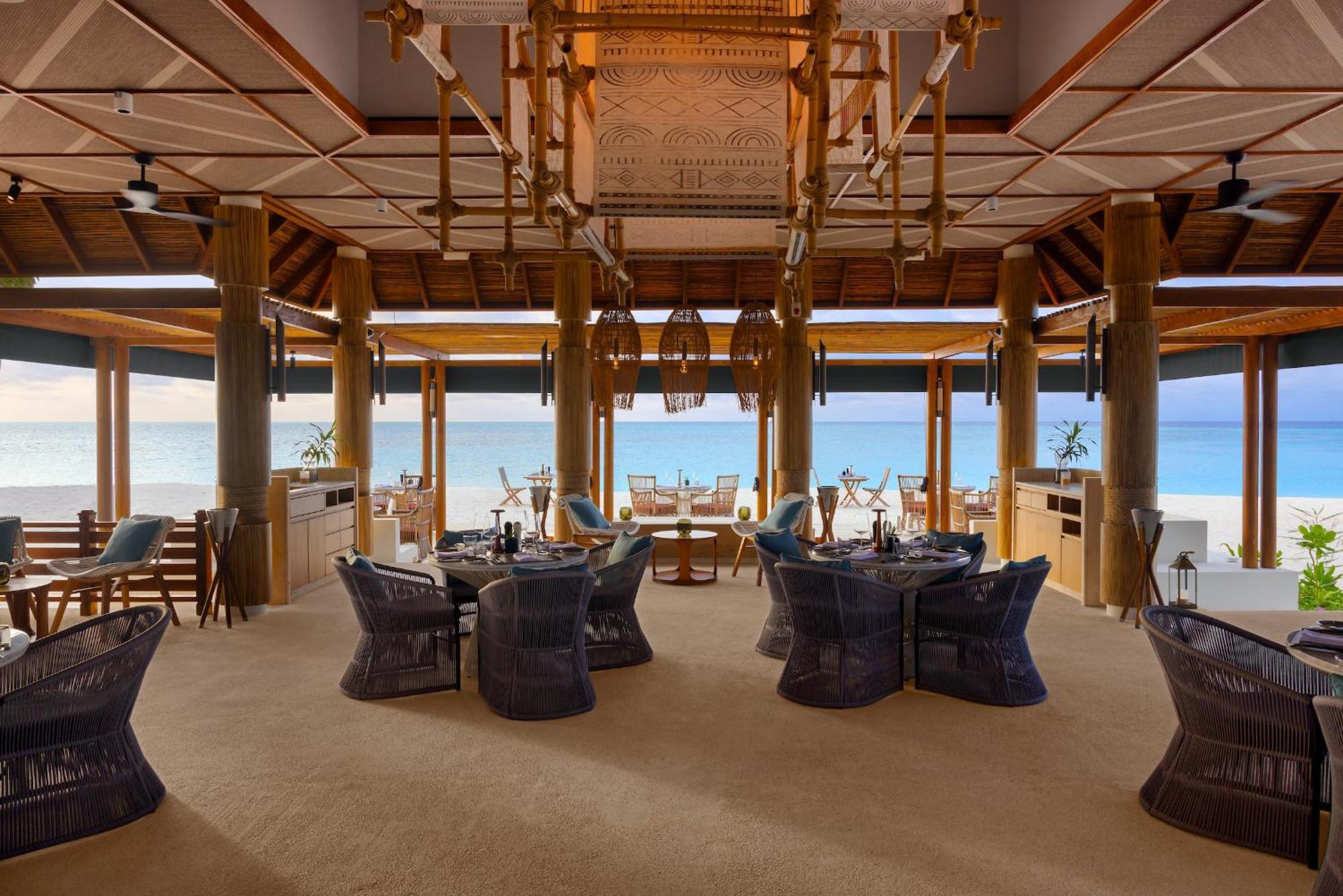 Avani Plus Fares Maldives Resort - 50 Percent Off On Seaplane Transfer For Minimum Stay Of 3 Nights And More For Stays Until 31 October 2025 Kendhoo Exterior foto